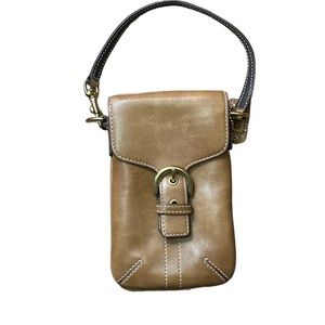 🌸Coach SOFT BEAUTIFUL leather CLUTCH🌸